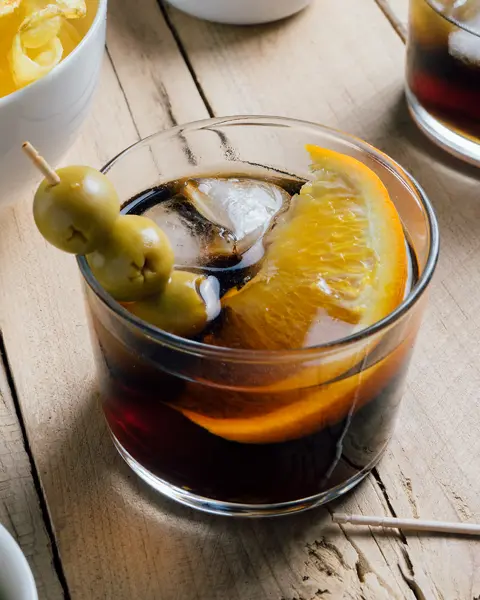Spanish vermut to import